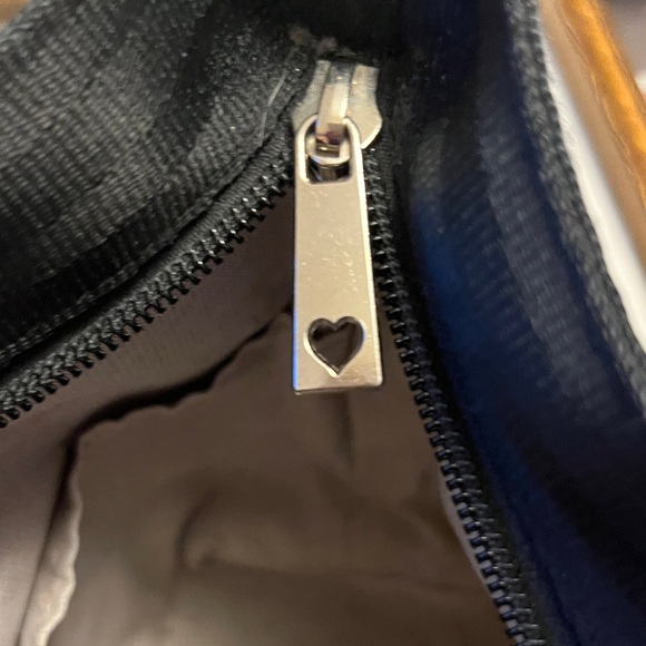 Harveys Classic Black Tote Bag - Picture 13 of 13